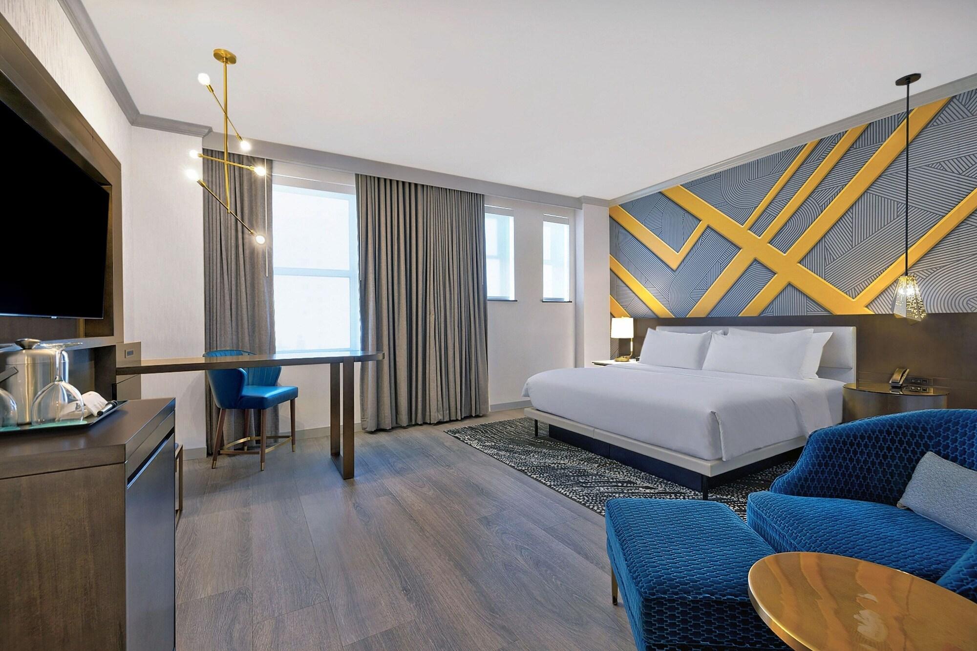 Le Meridien Downtown Hotel